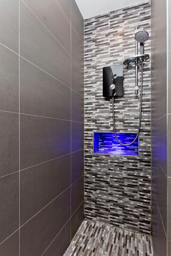 Ultra Modern, West End Village, Refurbished 1 Bed Эдинбург Экстерьер фото
